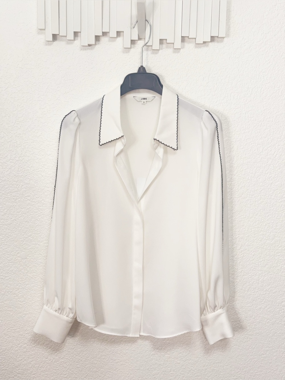 J.ING White Blouse Contrast Trim Button Down Long Sleeve Lightweight Shirt